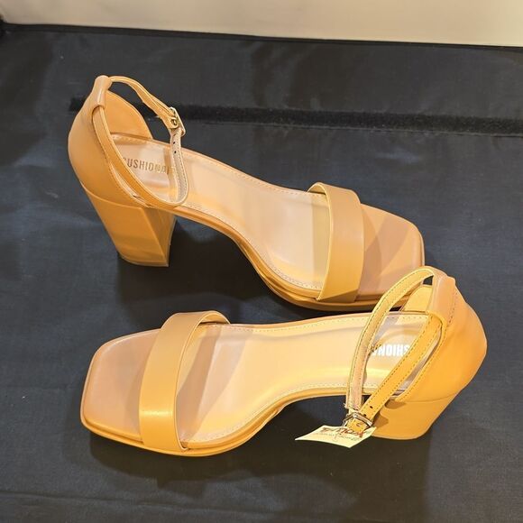 BRAND NEW CUSHIONAIRE GRAMMY PLATFORM SQUARE OPEN-TOE SANDAL - Picture 9 of 16